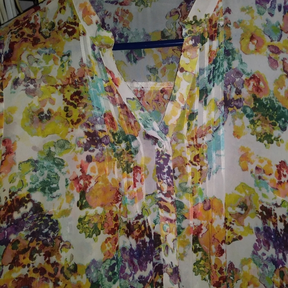 3/$20 Ana A New Approach blouse medium - Picture 3 of 4